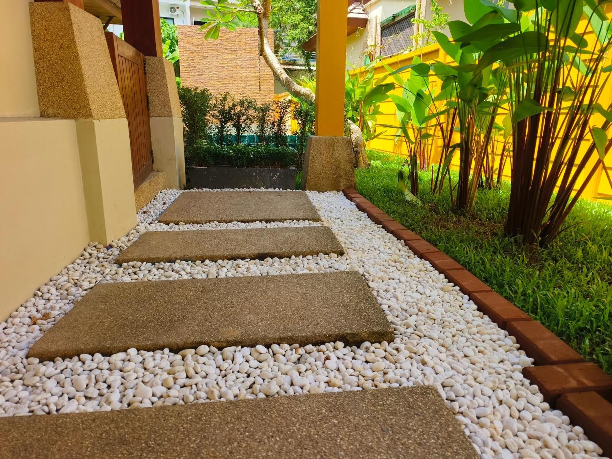 Karon Pool Villa 卡伦3卧泳池别墅 Экстерьер фото